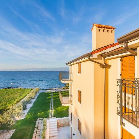 Luxury Apartments Villa Matea 2 Malinska Buitenkant foto