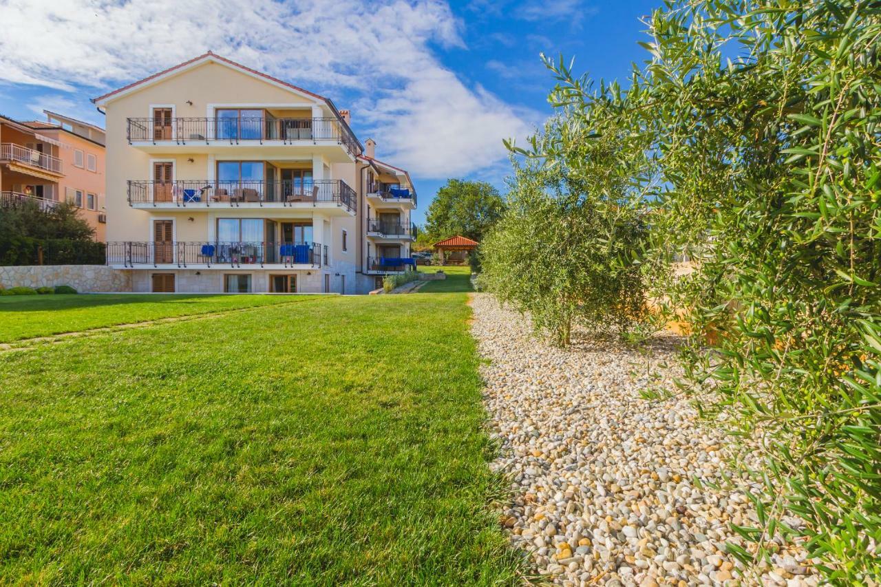 Luxury Apartments Villa Matea 2 Malinska Buitenkant foto