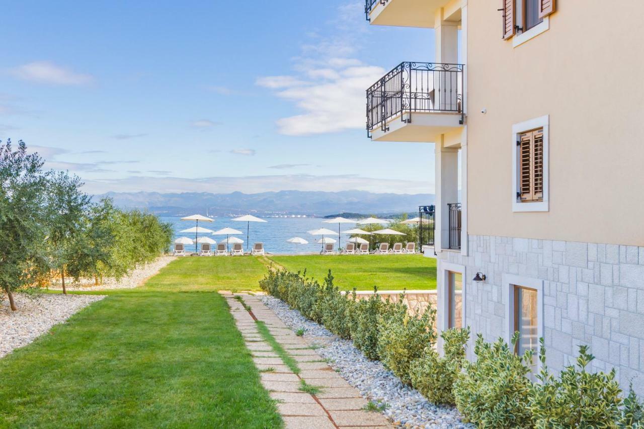 Luxury Apartments Villa Matea 2 Malinska Buitenkant foto