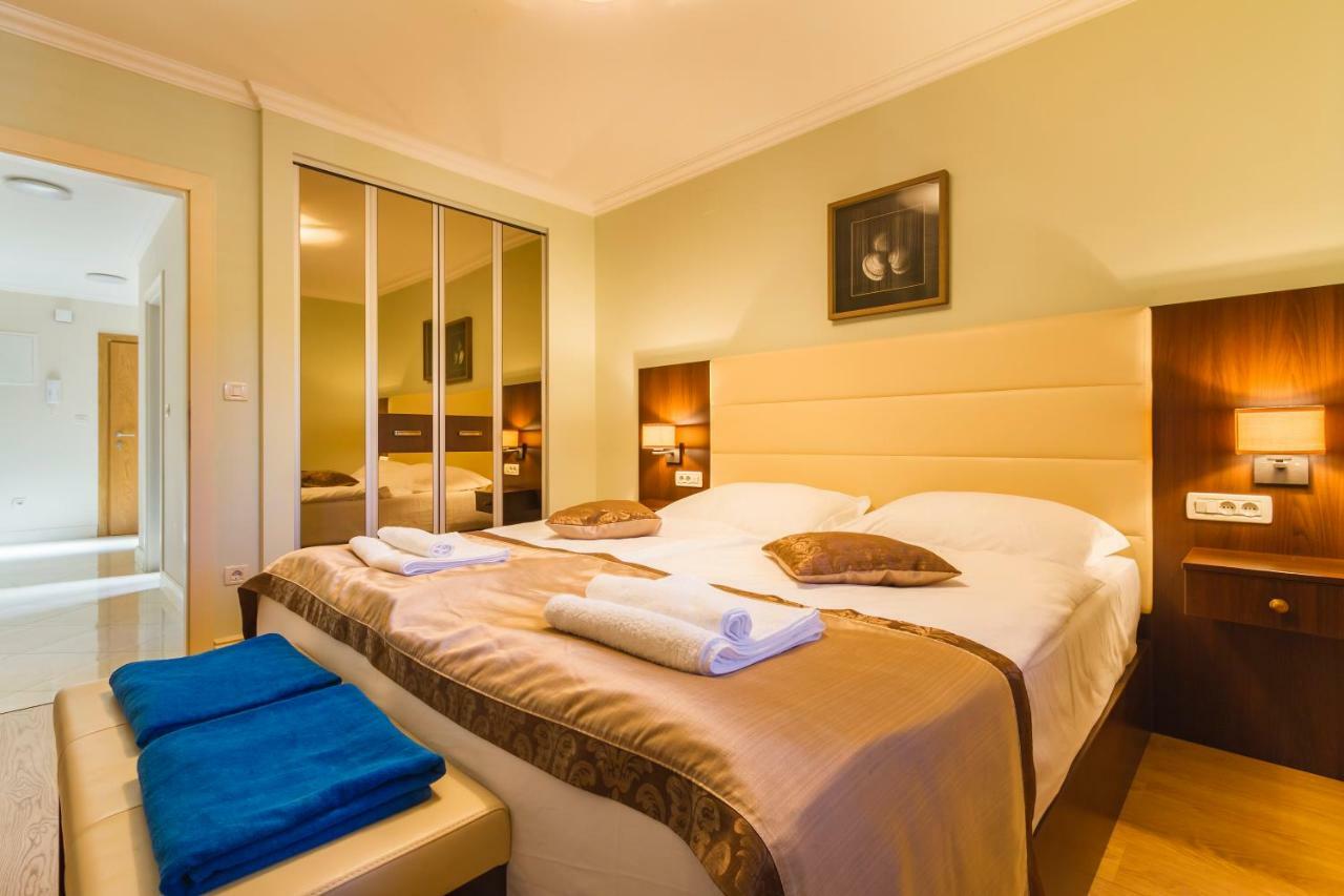 Luxury Apartments Villa Matea 2 Malinska Buitenkant foto